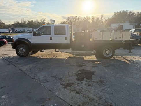 Used 2006 Ford F550 4x4 Crew Cab Super Duty image 2
