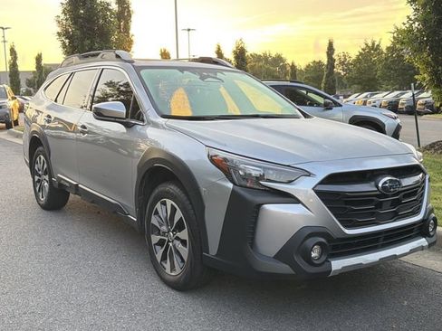 Certified 2025 Subaru Outback Touring XT w/ Popular Package #2 AWD/4WD image 4