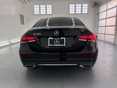 Used 2021 Mercedes-Benz A 220 image 7