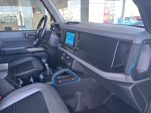 Used 2021 Ford Bronco Black Diamond image 31