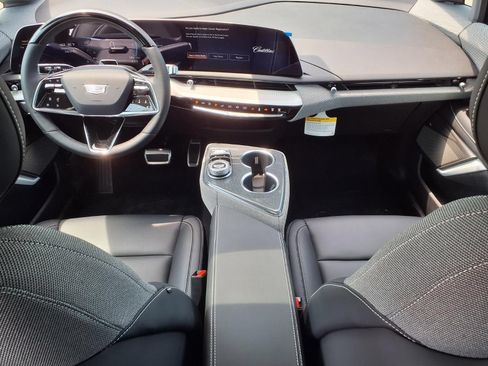 New 2027 Cadillac Optiq Sport w/ LPO, Floor Liner Package AWD/4WD image 10