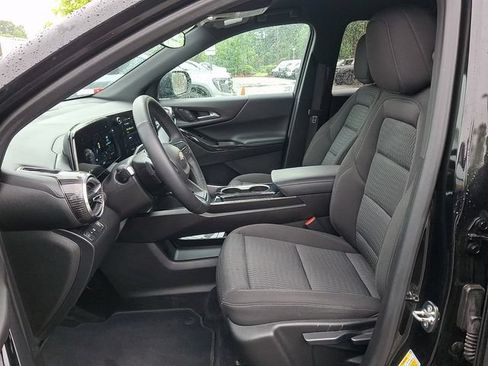 Used 2025 Chevrolet Equinox LT FWD image 10