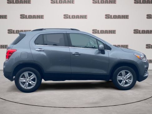Used 2019 Chevrolet Trax LT w/ LT Convenience Package image 6