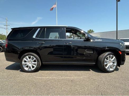 Used 2023 Chevrolet Tahoe High Country w/ Premium Package 2 AWD/4WD image 5