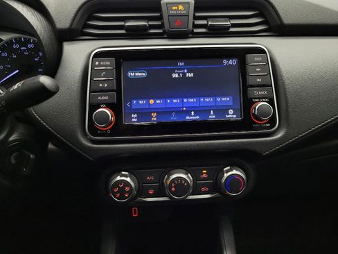 Used 2025 Nissan Versa S w/ Trunk Package image 25