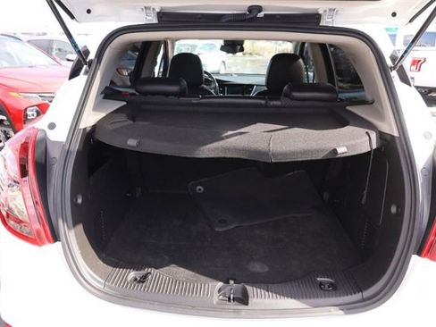 Used 2022 Buick Encore Preferred w/ Safety Package image 7