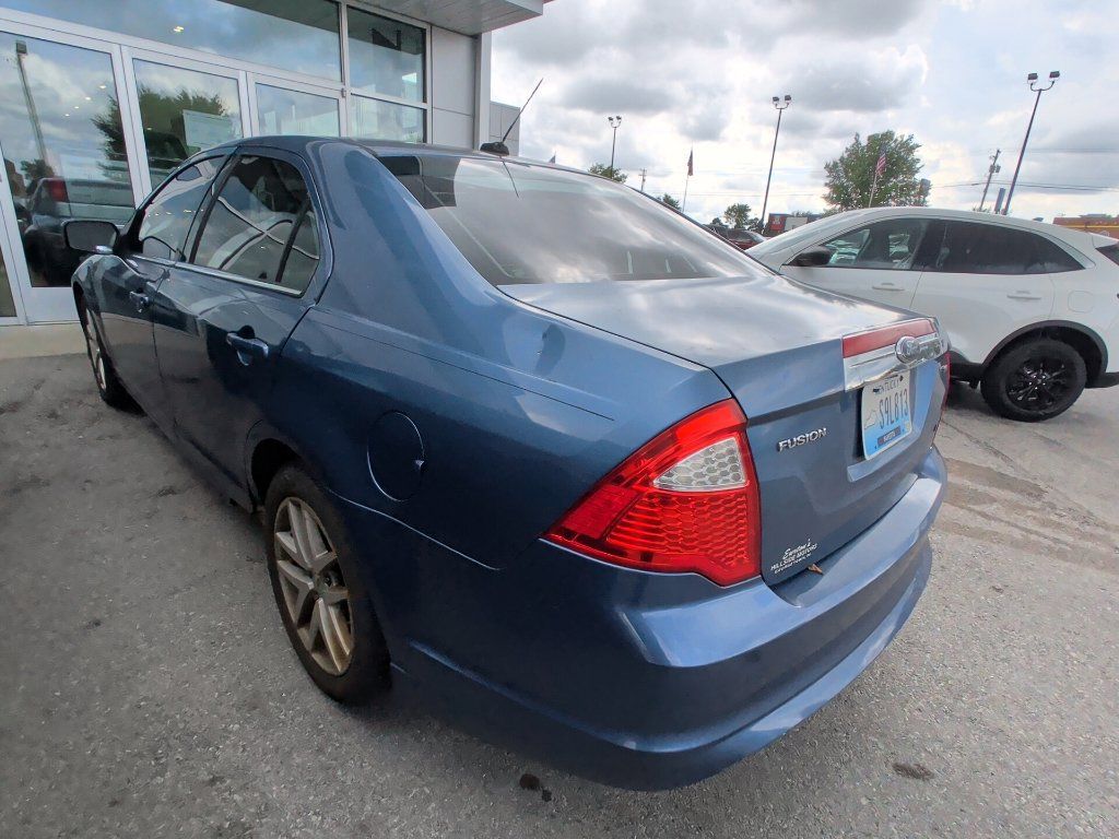 Used 2010 Ford Fusion SEL FWD image 4