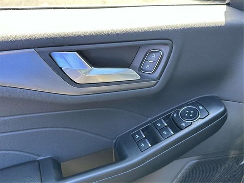 New 2025 Ford Escape SE image 14
