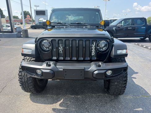 Used 2023 Jeep Wrangler Sport AWD/4WD image 2