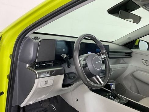 Used 2024 Hyundai Kona SEL FWD image 12