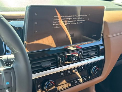 New 2026 Nissan Pathfinder Platinum image 20