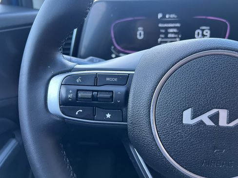 Used 2023 Kia Sportage EX image 15