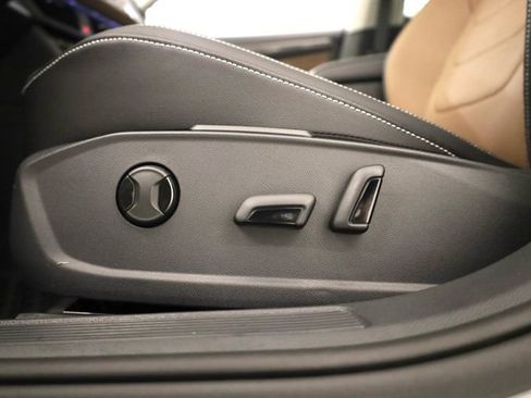 New 2026 Volkswagen Jetta SEL image 11