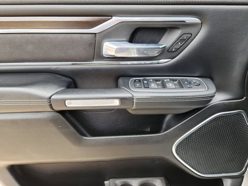 Used 2022 RAM 1500 Laramie AWD/4WD image 34