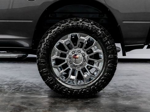 Used 2025 RAM 2500 Laramie image 13