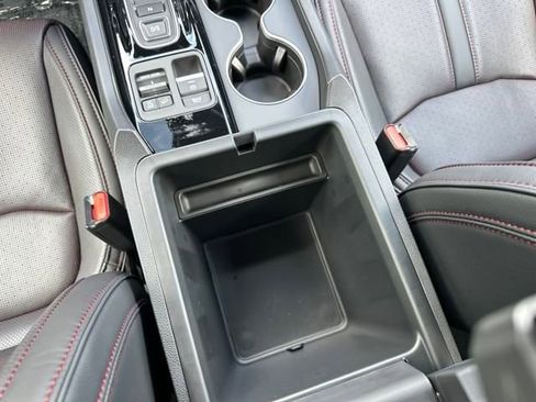 New 2025 Honda Pilot Black Edition image 33