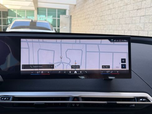 Used 2026 BMW iX xDrive60 image 29