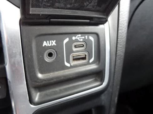 Used 2021 Jeep Gladiator Overland w/ Popular Equipment Package AWD/4WD image 34