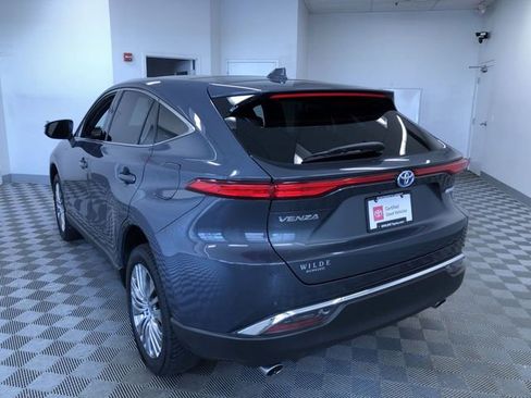 Used 2023 Toyota Venza Limited AWD/4WD image 13