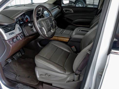 Used 2020 GMC Yukon Denali w/ Denali Ultimate Package image 14