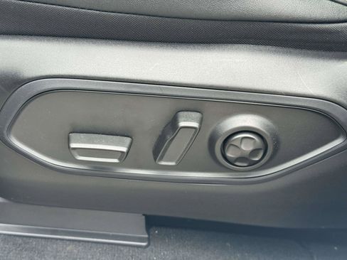 Used 2026 Jeep Grand Cherokee Limited AWD/4WD image 18