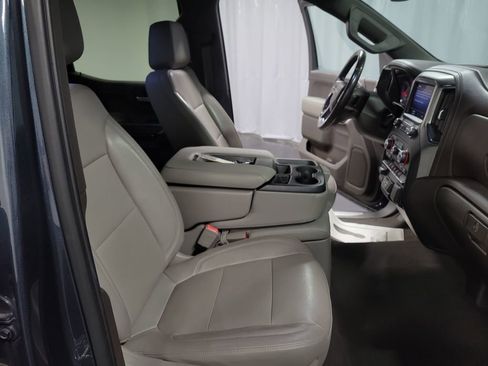 Used 2019 Chevrolet Silverado 1500 LTZ image 24