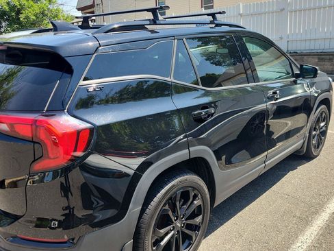 Used 2020 GMC Terrain SLT w/ Preferred Package AWD/4WD image 3