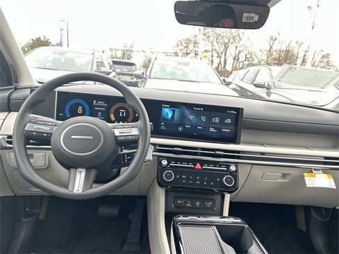 New 2026 Hyundai Tucson SEL image 5