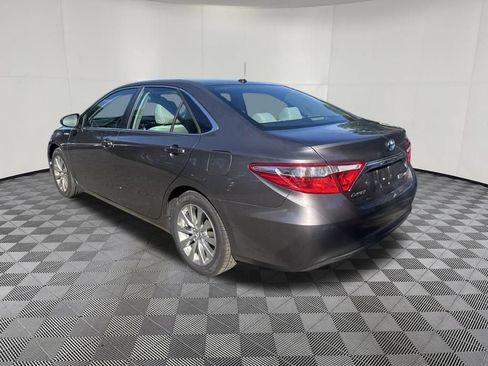 Used 2015 Toyota Camry XLE w/ Moonroof Package FWD image 12