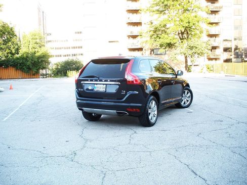 Used 2016 Volvo XC60 T6 Platinum w/ Protection Package AWD/4WD image 16