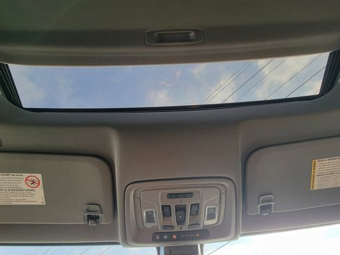 Used 2022 GMC Sierra 2500 Denali w/ Denali Ultimate Package image 21