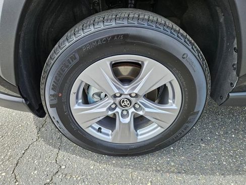 Used 2025 Toyota RAV4 XLE AWD/4WD image 10