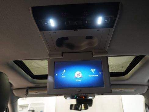 Used 2019 Cadillac Escalade ESV Luxury image 33