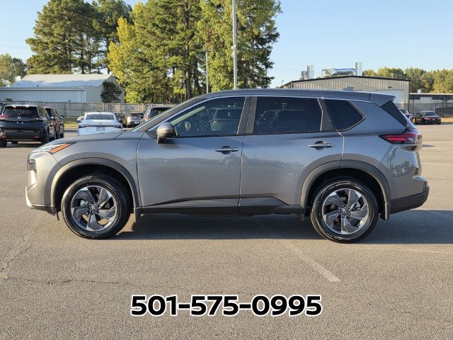 Used 2025 Nissan Rogue SV FWD image 2