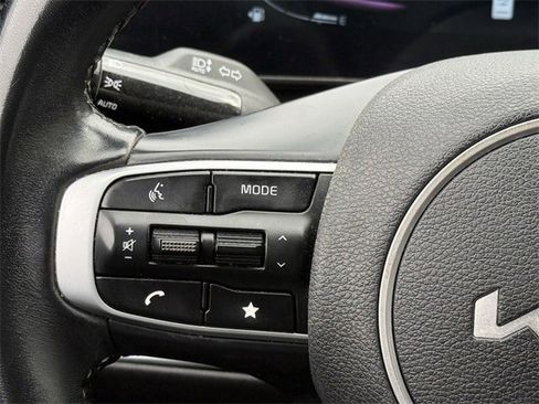 Used 2024 Kia Sportage EX image 13