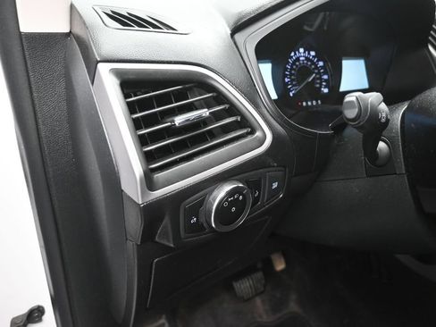 Used 2023 Ford Edge SE AWD/4WD image 13