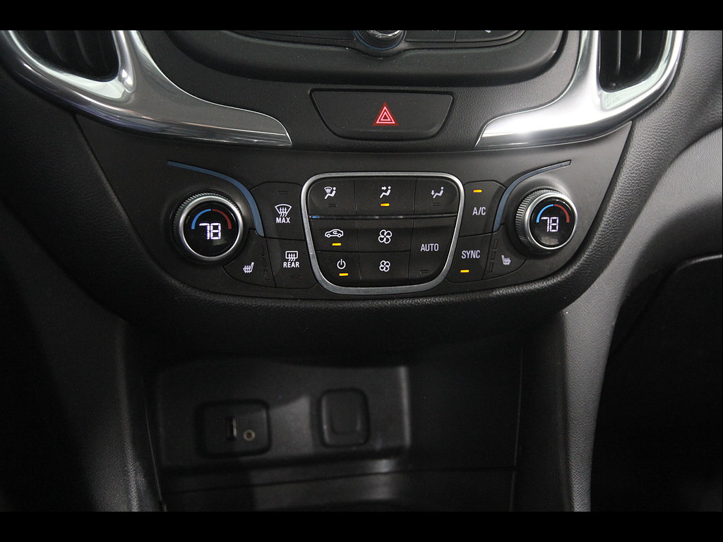Certified 2018 Chevrolet Equinox LT FWD image 13
