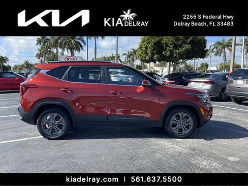 Used 2024 Kia Seltos S image 2