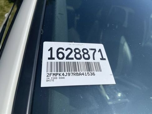 Certified 2024 Ford Edge ST-Line AWD/4WD image 10