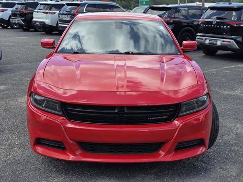 Used 2022 Dodge Charger SXT RWD image 3