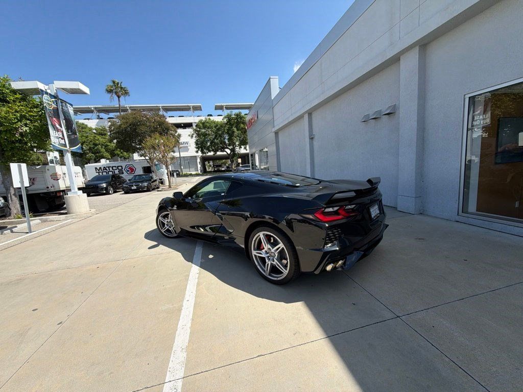Used 2024 Chevrolet Corvette Stingray Coupe w/ Z51 Performance Package RWD image 3