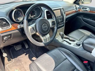 Used 2011 Jeep Grand Cherokee Limited AWD/4WD video 2