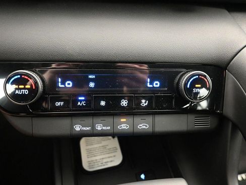 New 2026 Hyundai Elantra Sport FWD image 15