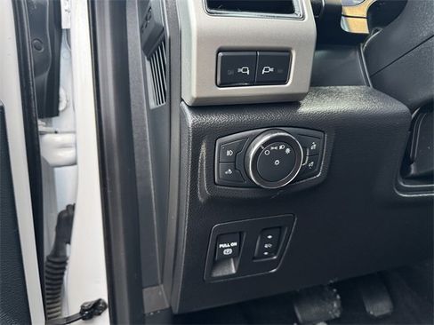 Used 2018 Ford F150 Lariat image 20