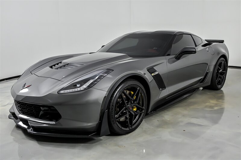 Used 2016 Chevrolet Corvette Z06 w/ 3LZ Preferred Equipment Group RWD image 5