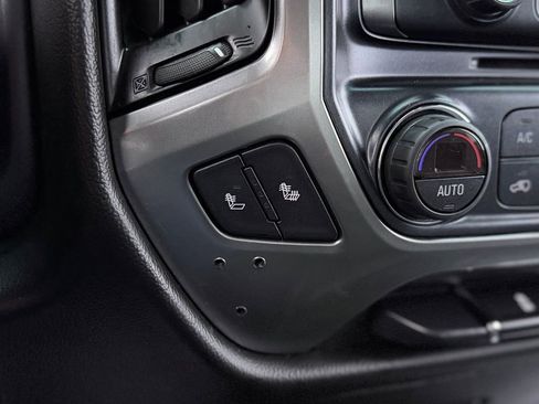 Used 2018 Chevrolet Silverado 1500 LT w/ All Star Edition image 15