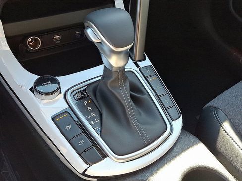 New 2026 Kia Seltos S image 10