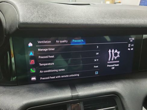 Used 2021 Porsche Taycan image 16