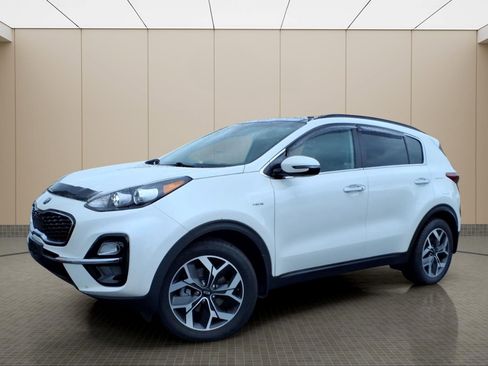 Used 2022 Kia Sportage EX w/ EX Technology Package AWD/4WD image 2