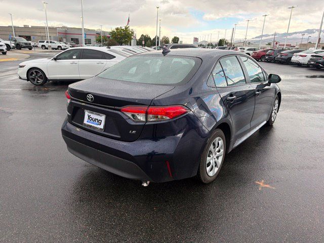 Used 2025 Toyota Corolla LE FWD image 7